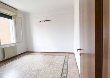 Camera da letto - Trilocale via di Saliceto, Bologna (zona Bolognina) - foto 34