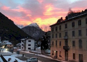 Edificio all\'aperto - Villa Via Regina Margherita
 
56 e 119, Perarolo di Cadore - foto 4