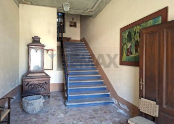 Scale - Villa Via Regina Margherita
 
56 e 119, Perarolo di Cadore - foto 16