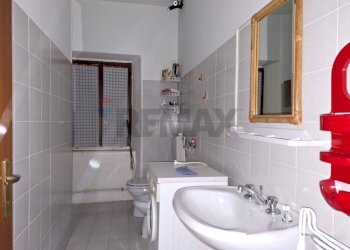Bagno - Villa Via Regina Margherita
 
56 e 119, Perarolo di Cadore - foto 30