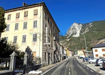 Edificio all\'aperto - Villa Via Regina Margherita
 
56 e 119, Perarolo di Cadore - foto 38