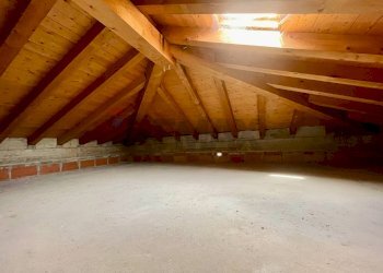 Stanza vuota - Independent house Valdobbiadene - photo 4