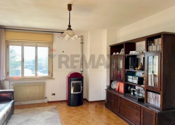 P1 soggiorno - Casa indipendente Via Pineta
 
12, Osoppo - foto 22