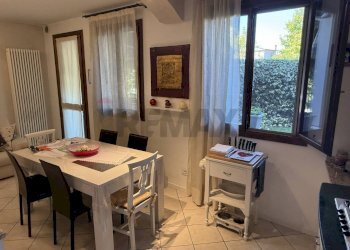 Sala da pranzo - Quadrilocale Via Garibaldi
 
31/Q, Susegana - foto 10