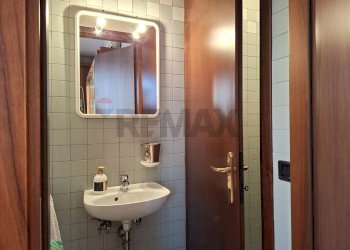 Bagno - Commercial Premises Piazza Umberto I
 
1, Pieve di Soligo - photo 43