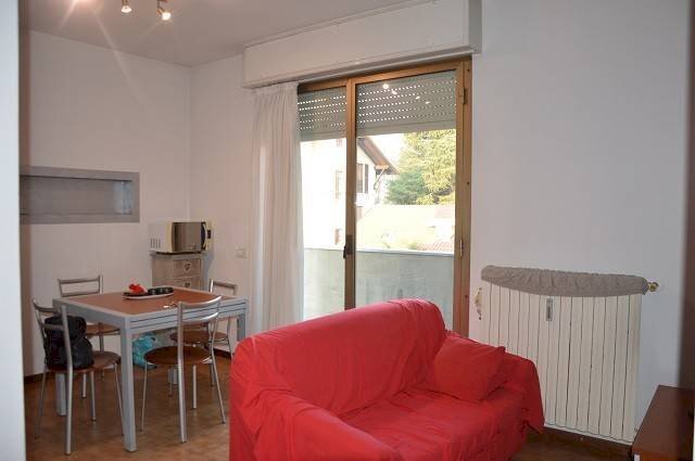Salone - Bilocale via Alberone, 4, Gallarate - foto 1