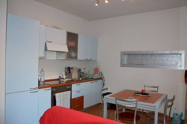 Cucina - Bilocale via Alberone, 4, Gallarate - foto 3