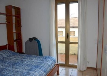 Camera da letto - Bilocale via Alberone, 4, Gallarate - foto 12
