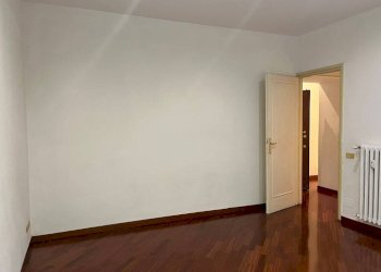 Camera da letto - Bilocale via Umberto Boccioni, 4, Roma - foto 2