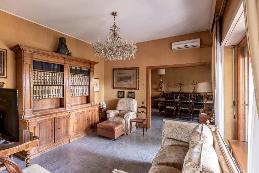 Salone - Appartamento via Salsomaggiore, 4, Roma - foto 2