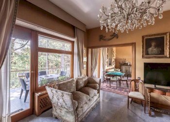 Salone - Appartamento via Salsomaggiore, 4, Roma - foto 4