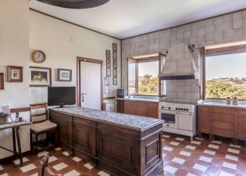 Cucina - Appartamento via Salsomaggiore, 4, Roma - foto 17