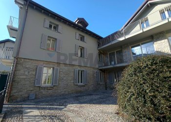 Edificio all\'aperto - Trilocale Via Castello, Canzo - foto 8