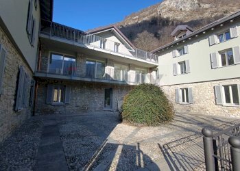 Edificio all\'aperto - Attico Via Castello, Canzo - foto 11