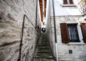 Scale - Independent house Carate Urio - photo 17