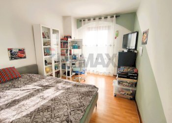 Camera / camera da letto - Trilocale via manzoni
 
5, Fino Mornasco - foto 17