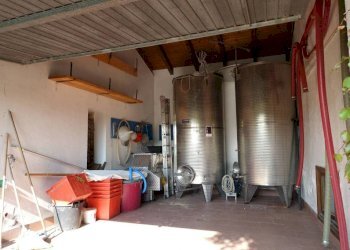 Interno non residenziale - Rustic strada Stazione, Fontanile - photo 35