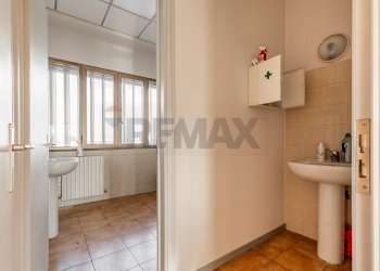 Bagno - Office VIA MONTI
7, Reggio nell'Emilia - photo 10