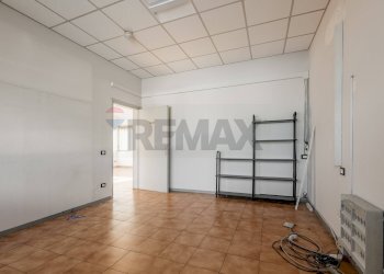 Stanza vuota - Office VIA MONTI
7, Reggio nell'Emilia - photo 13