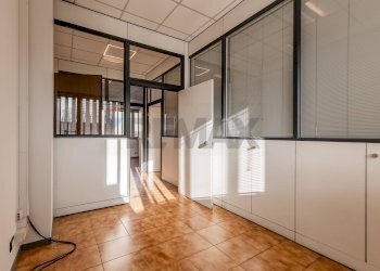 Stanza vuota - Office VIA MONTI
7, Reggio nell'Emilia - photo 17