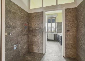 Bagno - Appartamento via GOTI
 
1, Scandiano - foto 7
