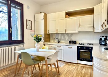 Cucina - Casa indipendente Via Prospero Martelli
 
66, Vezzano sul Crostolo - foto 8