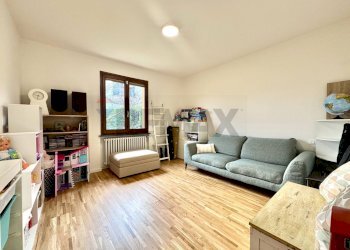 Soggiorno - Casa indipendente Via Prospero Martelli
 
66, Vezzano sul Crostolo - foto 35