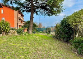 Giardino - Casa indipendente Via Prospero Martelli
 
66, Vezzano sul Crostolo - foto 47