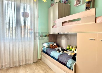 Camera / camera da letto - Quadrilocale Via Alcide Cervi
 
1, Reggio nell'Emilia - foto 14