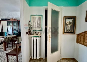 Hall / corridoio - Three-room apartment Stradale Torino
 
26, Chivasso - photo 8