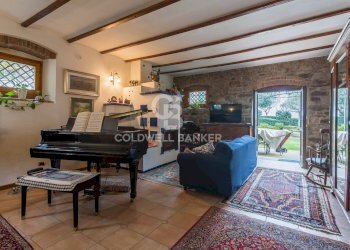 Foto 8 - Rustico Via Monte di Pietracuta
 
1, San Leo - foto 8