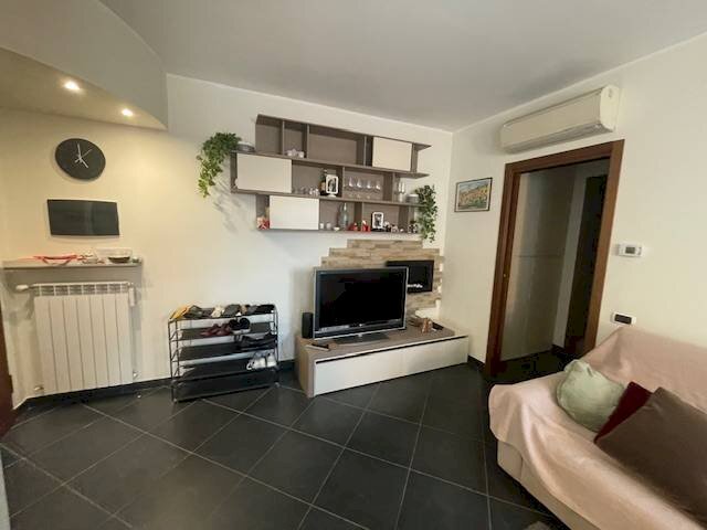 Foto 1 - Bilocale via 1 maggio
 
2, Segrate - foto 1