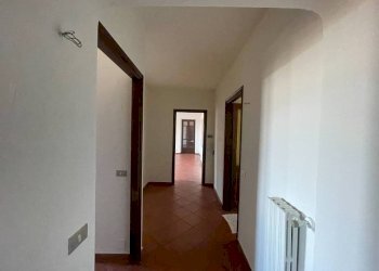 Corridoio - Apartment strada Andezeno, 54, Chieri - photo 2