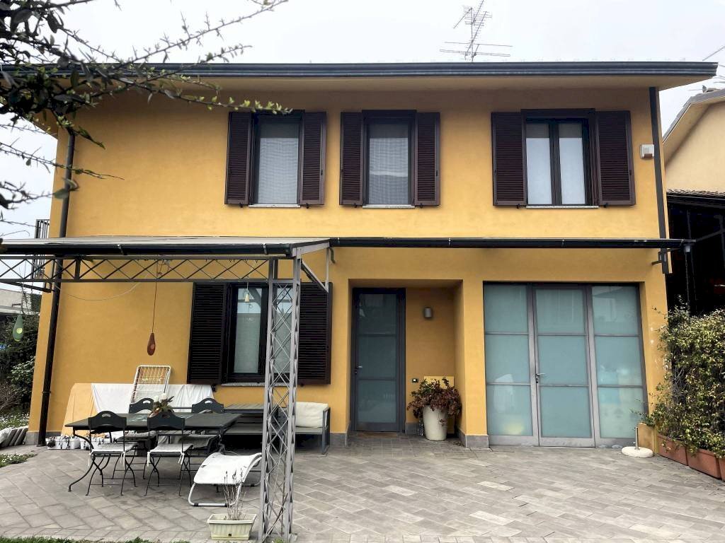 Facciata - Villa viale Venezia, Lodi - foto 1