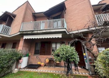 Facciata - Villa a Schiera Alessandria - foto 4