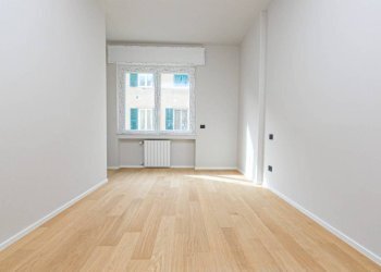 Camera da letto - Bilocale via Assarotti, 17A, Genova (zona Castelletto) - foto 15