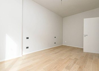 Camera da letto - Bilocale via Assarotti, 17A, Genova (zona Castelletto) - foto 17