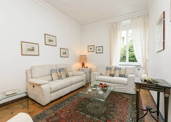 Salone - Appartamento corso Firenze, 80, Genova (zona Castelletto) - foto 6