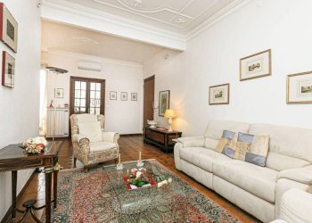 Salone - Appartamento corso Firenze, 80, Genova (zona Castelletto) - foto 10