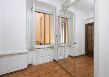 Stanza non arredata - Appartamento corso Firenze, 80, Genova (zona Castelletto) - foto 19