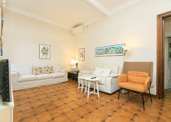 Salone - Appartamento corso Firenze, 80, Genova (zona Castelletto) - foto 24