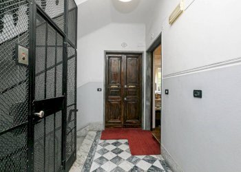 Ingresso - Appartamento corso Firenze, 80, Genova (zona Castelletto) - foto 2