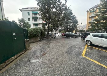 Zona - Magazzino via Luigi Devoto, Genova (zona Quarto) - foto 3