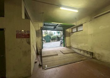 Box auto - Magazzino via Luigi Devoto, Genova (zona Quarto) - foto 11