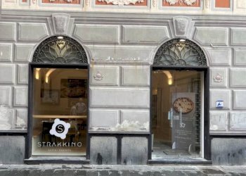 Facciata - Negozio via Sestri, Genova (zona Sestri Ponente) - foto 3