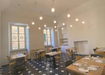 Interno non residenziale - Negozio via Sestri, Genova (zona Sestri Ponente) - foto 5