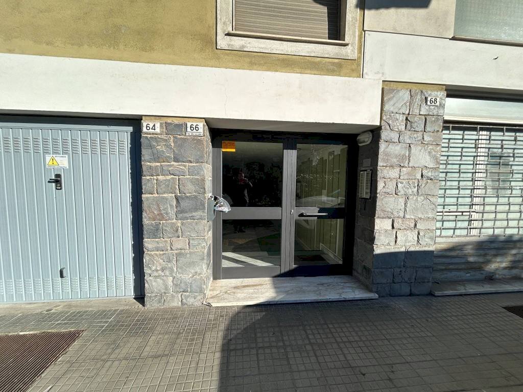 Facciata - Quadrilocale via dell'Alloro, Genova (zona Sestri Ponente) - foto 3