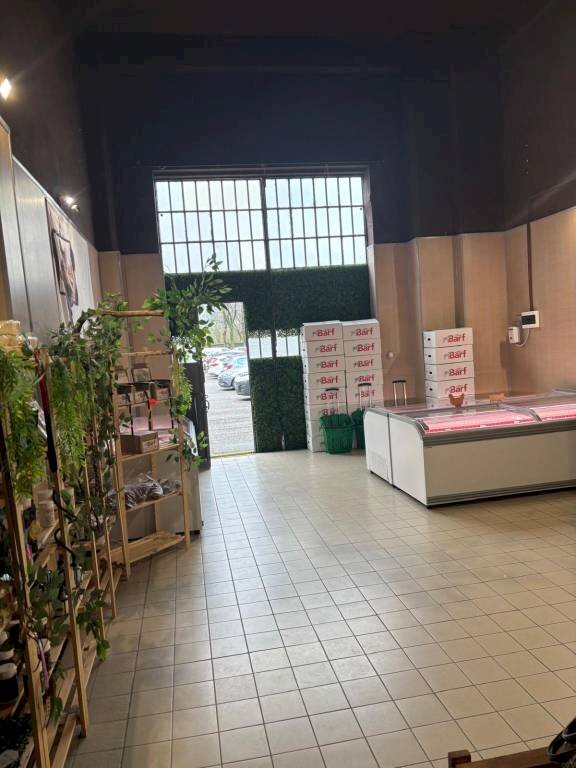 Interno non residenziale - Shop via Monte Grappa, 28, Pavia - photo 3