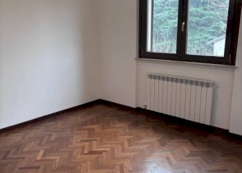 Camera da letto - Three-room apartment via Giovanni Amendola, Pavia - photo 15