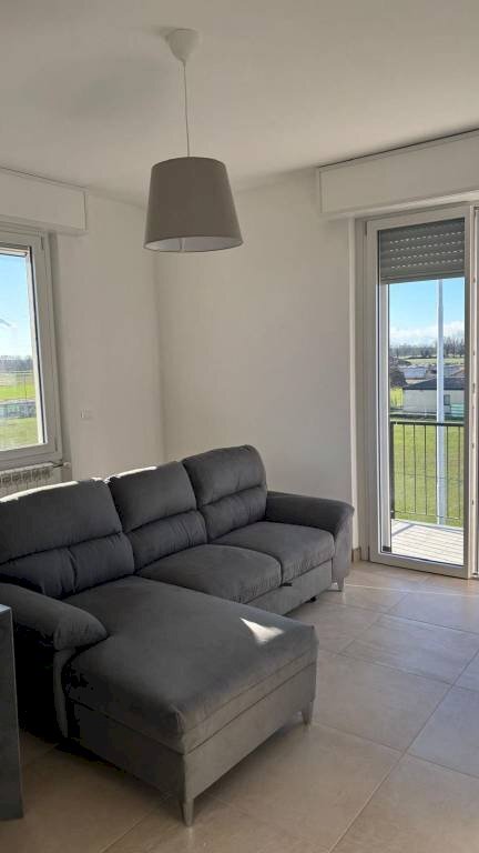 Salone - Trilocale via Ticino, 19, Bereguardo - foto 1